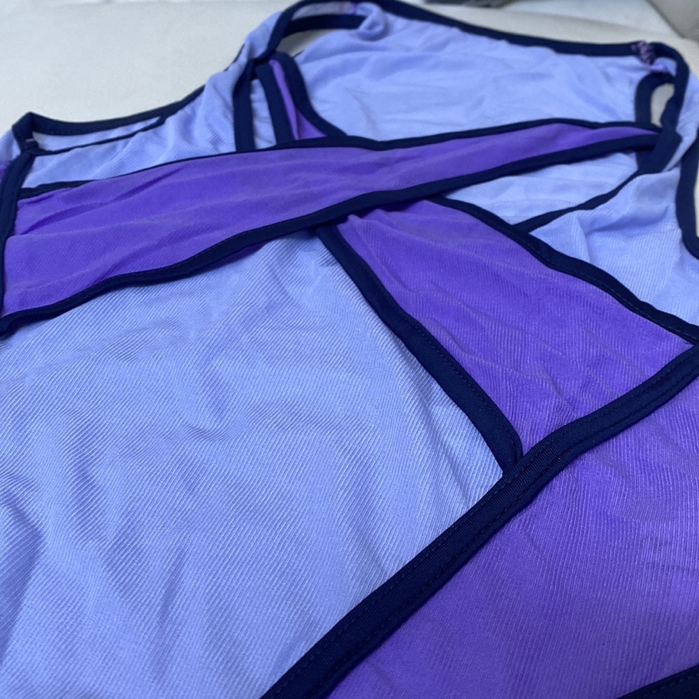 Color-Block Round Neck Mesh Jumpsuits - Picture 2 of 6